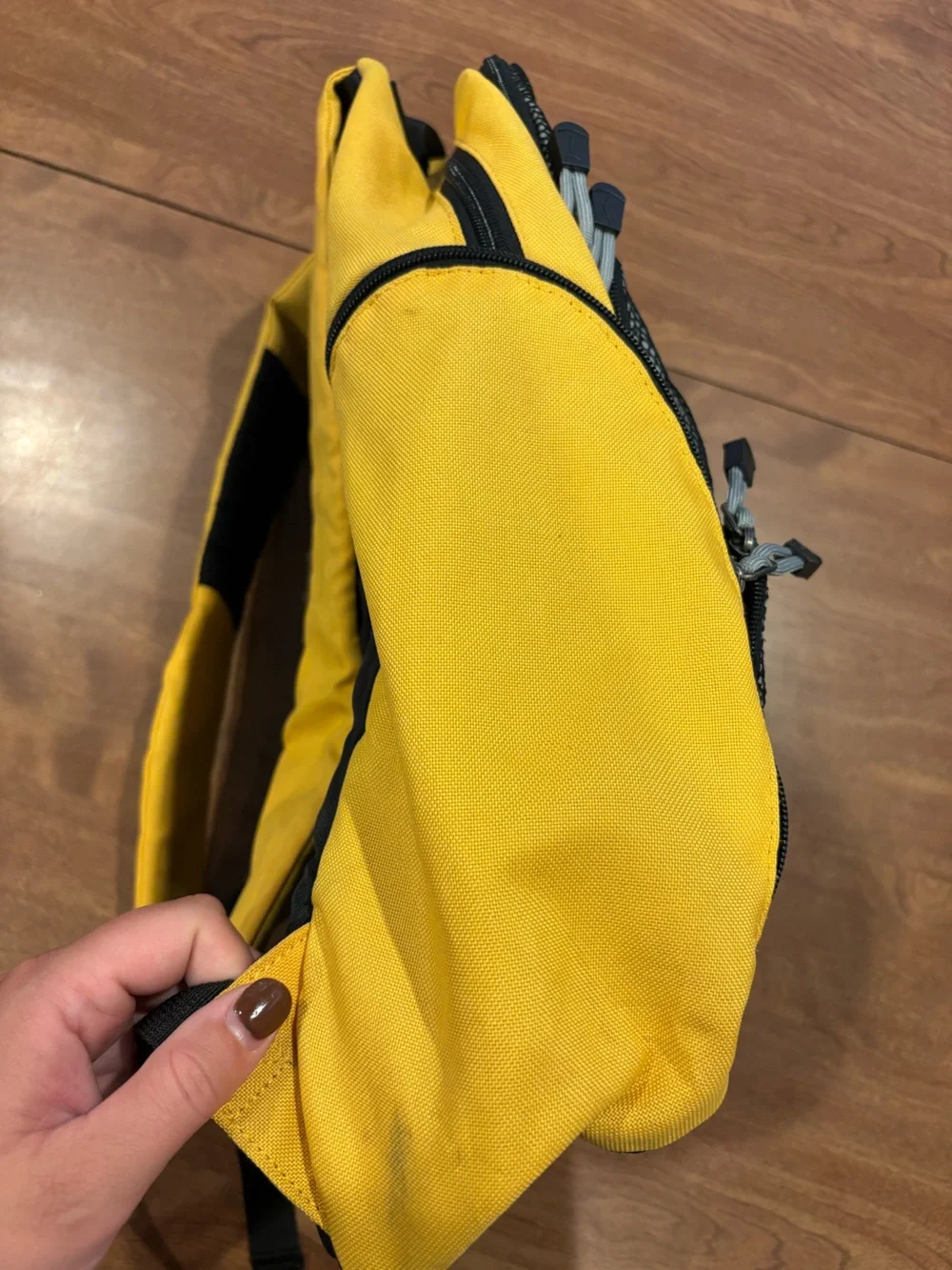 Vintage 90’s High Sierra Yellow and Black Backpack - Durable Everyday Bag